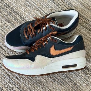 Nike Air Max Bronze Irredescent 6.5